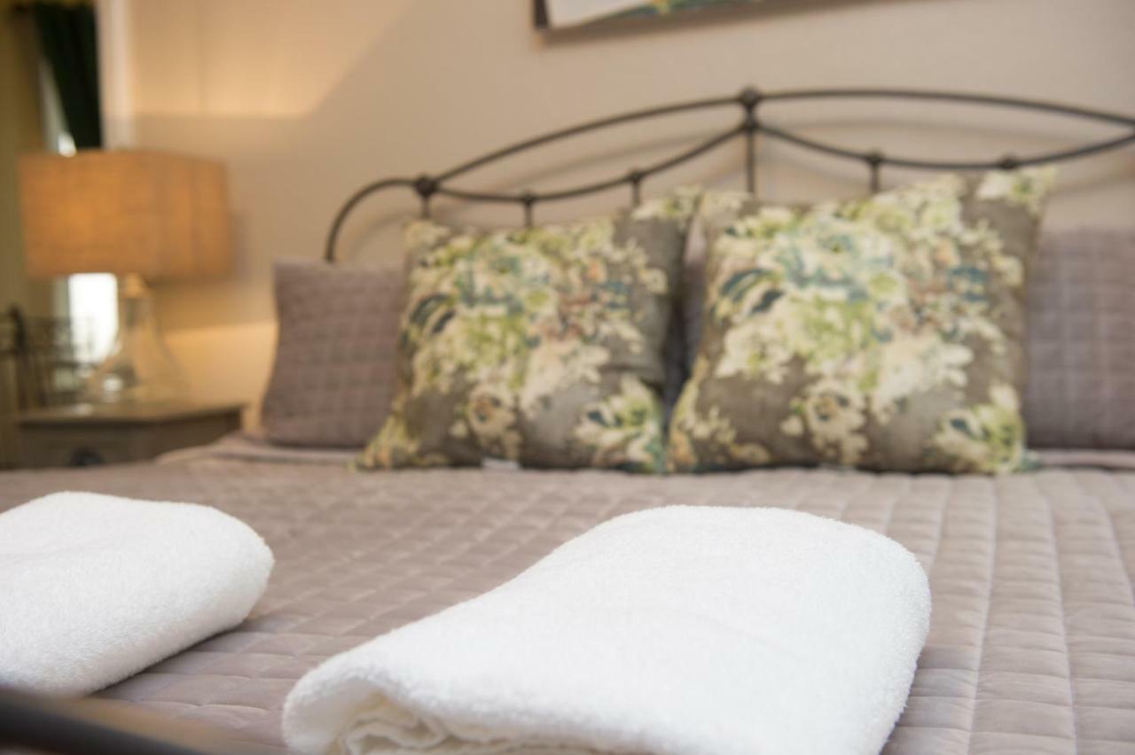 לוס אנג'לס The Canterbury Suites מראה חיצוני תמונה