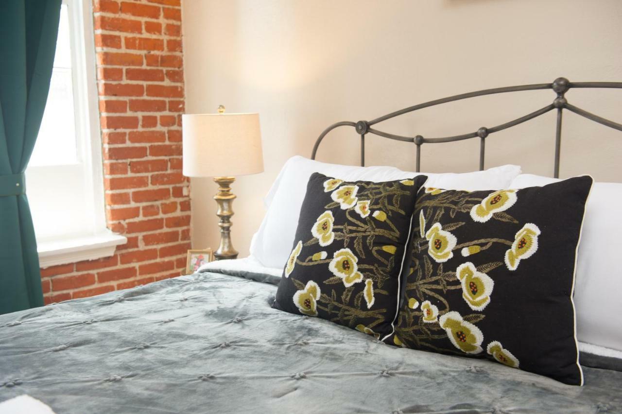 לוס אנג'לס The Canterbury Suites מראה חיצוני תמונה